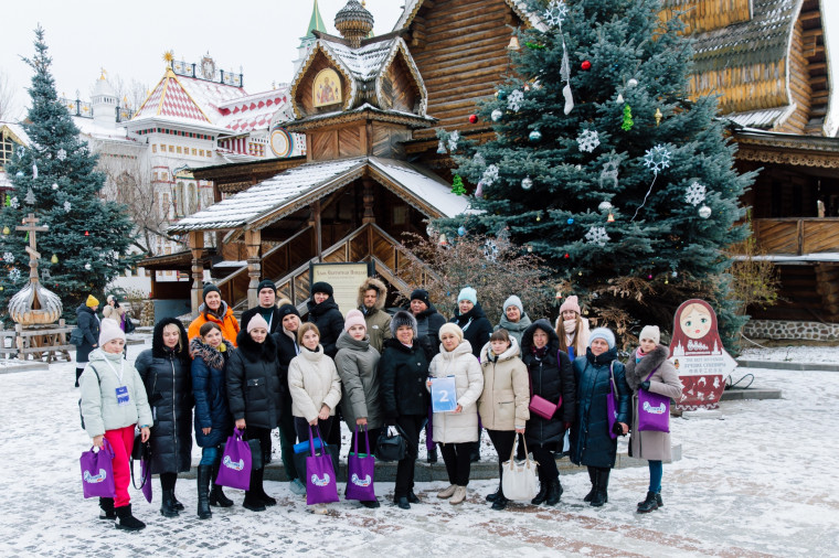 Окружной образовательный слет собрал в Москве 100 участников проекта «Орлята России» из новых регионов.